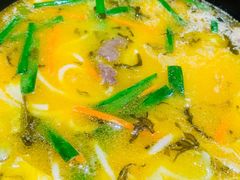 酸汤肥牛米线-过桥缘·过桥米线(北京望京万象汇店)