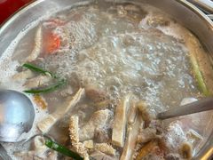 -老石黑山羊毛驴肉火锅(金凯广场店)