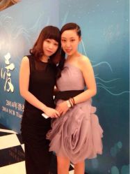 iphone_upload_pic-纯色时光婚纱艺术馆WHITE