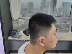 点击看大图 -藤野造型烫发染发