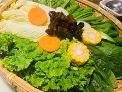 -尚尚仙·酸汤猪手·猪肚鸡火锅(华联万柳购物中心店)