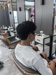 -藤野造型烫发染发