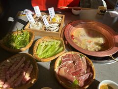 -阿婆情腊排骨火锅·野生菌季(古城旗舰店)