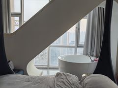 -Ting无边际江景酒店(重庆解放碑云端之眼店)