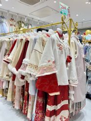 -梦回汉唐汉服旗袍体验馆(拙政园店)