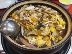 -菌之家·专业纯野生菌火锅·特色炒菌
