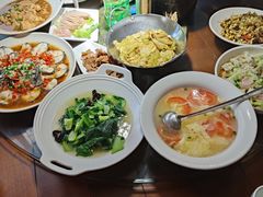 -亚哈饭店(梅园新村小区店)