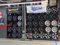 -爱车行 奥迪 奔驰 宝马 保时捷 路虎 专业 维修保养 原厂 奥迪改装升级 中心(静安店)