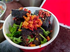 -黑色经典臭豆腐·湖南特产(步行街店)