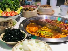 -卤校长重庆火锅(国兴店)