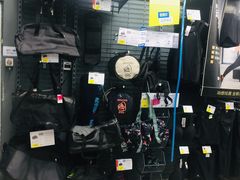 -迪卡侬(烟台万达店)