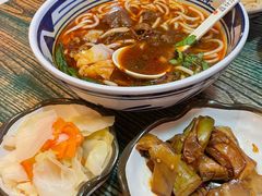 招牌红煨牛腩粉-鑫花溪牛肉米粉(苏州中心店)