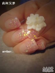 27号下午做的，人好多啊，68块钱-浪漫美甲美睫