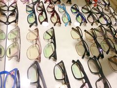-三叶眼镜城·好视力眼镜店