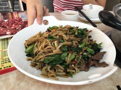 -华威达牛庄(黄埔大道西店)
