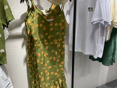 -URBAN REVIVO(七宝领展广场店)