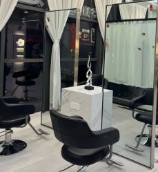 -U·NI SALON 造型