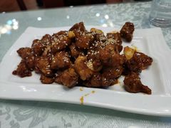 -六和聚传统烤鸭.天津菜(和平店)