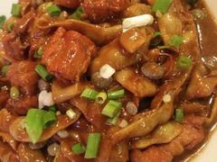 -闯关东东北农家菜(崂山石老人店)