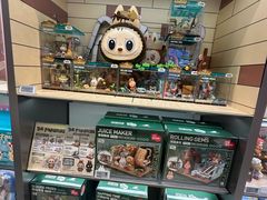 -泡泡玛特POPMART (北京超极合生汇店)