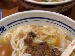 -鑫花溪牛肉米粉(东环大润发店)