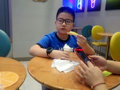 -DQ·蛋糕·冰淇淋(龙湖狮山天街店)