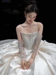 -不晚国际婚纱礼服