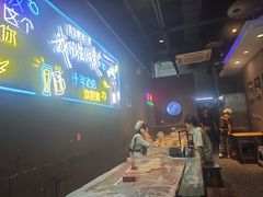-老街烧烤大排档·地道湖北菜·龙虾馆(汉口火车站店)