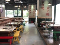 大堂-憨铁匠老火锅(龙岗万科里店)