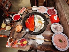 -周小明火锅(黑金冠社区店)