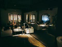 -穹六人间 people 6(岳阳路店)