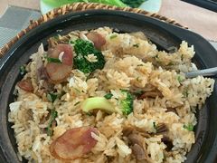 川味腊肠煲仔饭-忆食尚腊味煲仔饭(华南城店)
