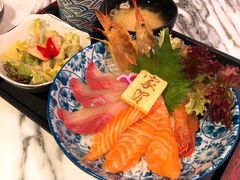 -家贺屋刺身寿司专门店