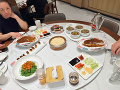 -梅利汴京烤鸭•开封豫菜地标店(东大街店)