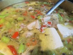 -自贡盐帮菜·玩辣餐厅(樱花园西街店)