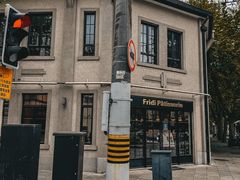 -Fridi Patisserie Cafe