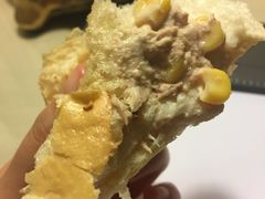 吞拿鱼包-老佛爷饼店