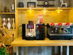 -HIGH FIVE哈福手工汉堡(桂林路店)