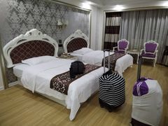 -柏纳酒店(百色市政府恒基广场店)