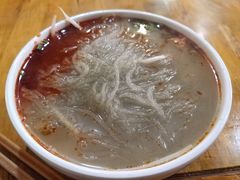 帽结子肥肠粉-白家高记肥肠粉(总店)