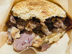 烧饼夹筋头巴脑-李小老烧饼(常营民族家园店)