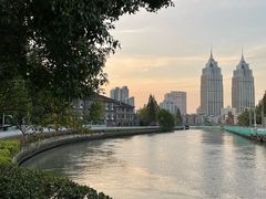 -上海龙之梦万丽酒店