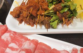 Sour Cabbage Beef Skewers