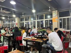 大堂-皖北巫氏三胖地锅鸡(长淮总店)