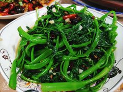 -洪霞餐馆