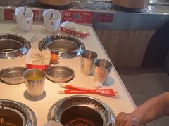 -龍歌自助小火锅(市南金茂湾店)