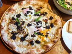 -JINNS锦时 steak&pizza(浸信会礼拜堂旧址店)