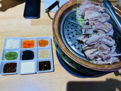 蒙料一八手把肉-蒙料·手把肉(望京店)