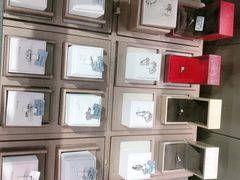 -颐和黄金名包名表钻石奢侈品回收