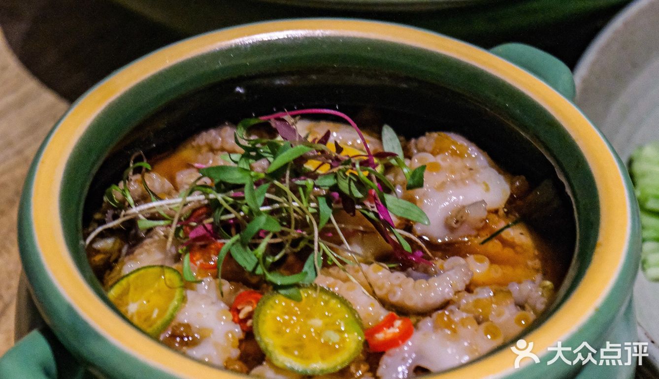 钟村工厂「来回Kitchen」吃融合菜感受逃离城市计划‼️